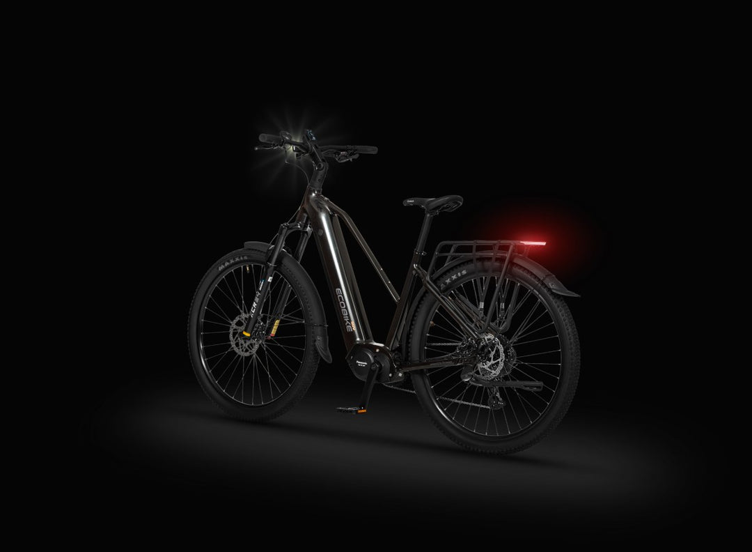 Ecobike Expedition SUV Mitternachtsschwarz 2026 - Studio schwarz, zweite Ansicht mit Beleuchtung